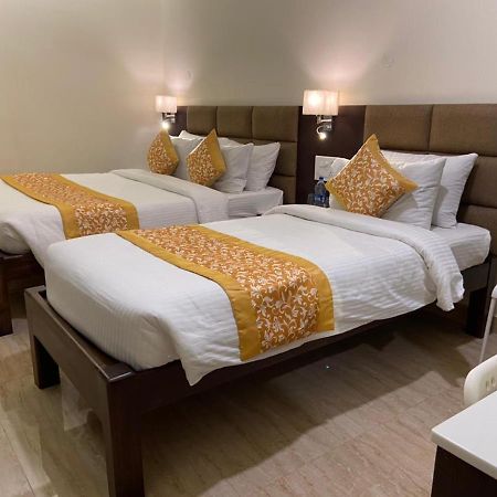 Le Shiv Executive Suite Theni Allinagaram Exterior foto
