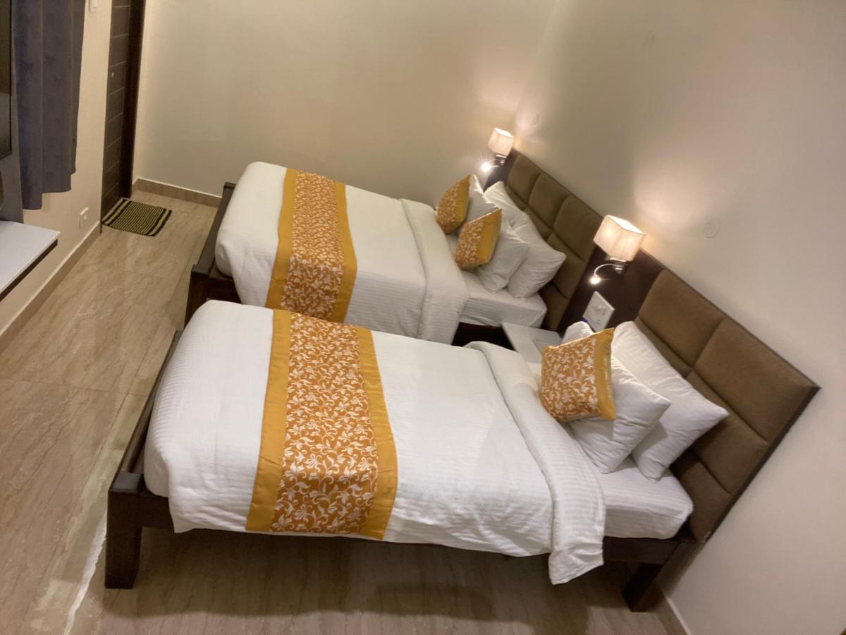 Le Shiv Executive Suite Theni Allinagaram Exterior foto