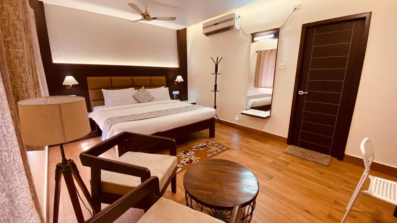 Le Shiv Executive Suite Theni Allinagaram Exterior foto