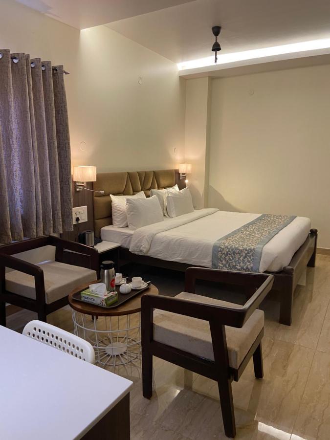 Le Shiv Executive Suite Theni Allinagaram Exterior foto