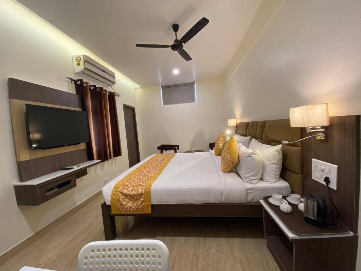 Le Shiv Executive Suite Theni Allinagaram Exterior foto