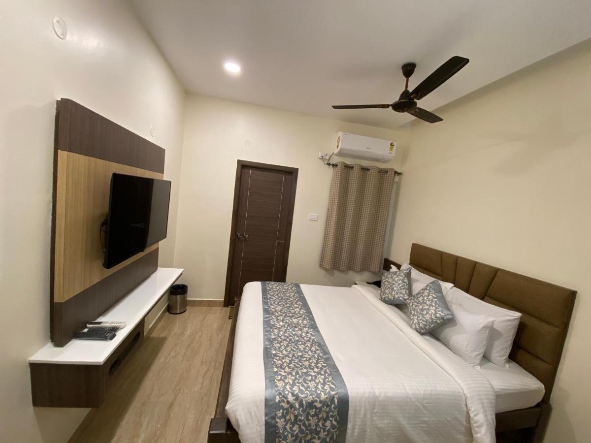 Le Shiv Executive Suite Theni Allinagaram Exterior foto