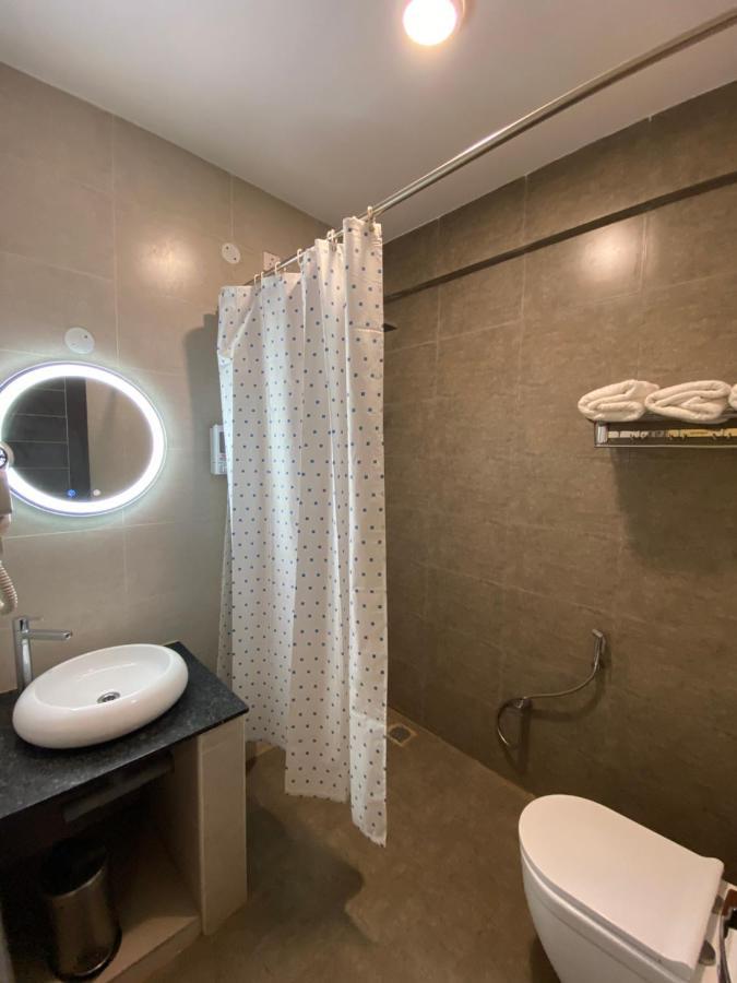 Le Shiv Executive Suite Theni Allinagaram Exterior foto