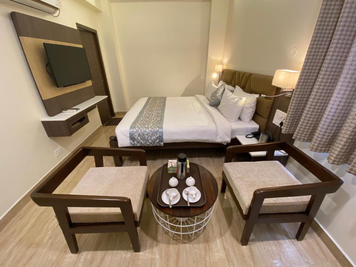 Le Shiv Executive Suite Theni Allinagaram Exterior foto