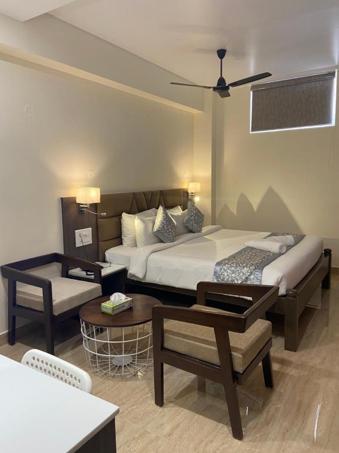 Le Shiv Executive Suite Theni Allinagaram Exterior foto