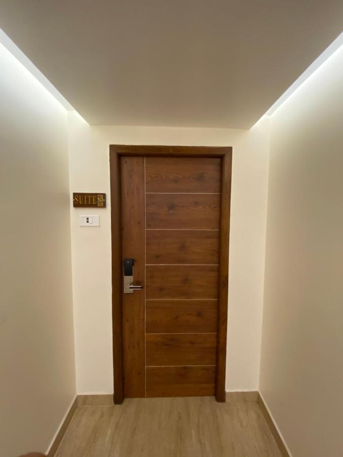 Le Shiv Executive Suite Theni Allinagaram Exterior foto