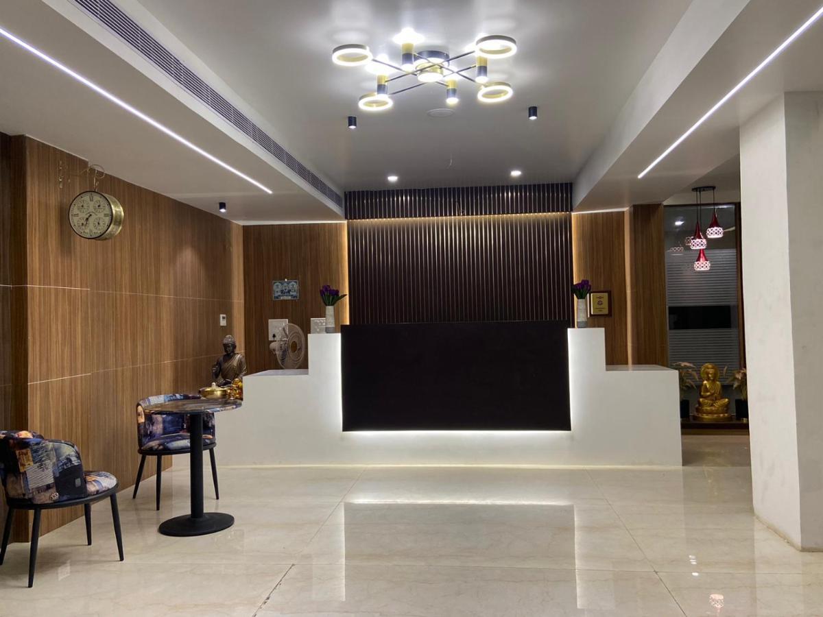 Le Shiv Executive Suite Theni Allinagaram Exterior foto