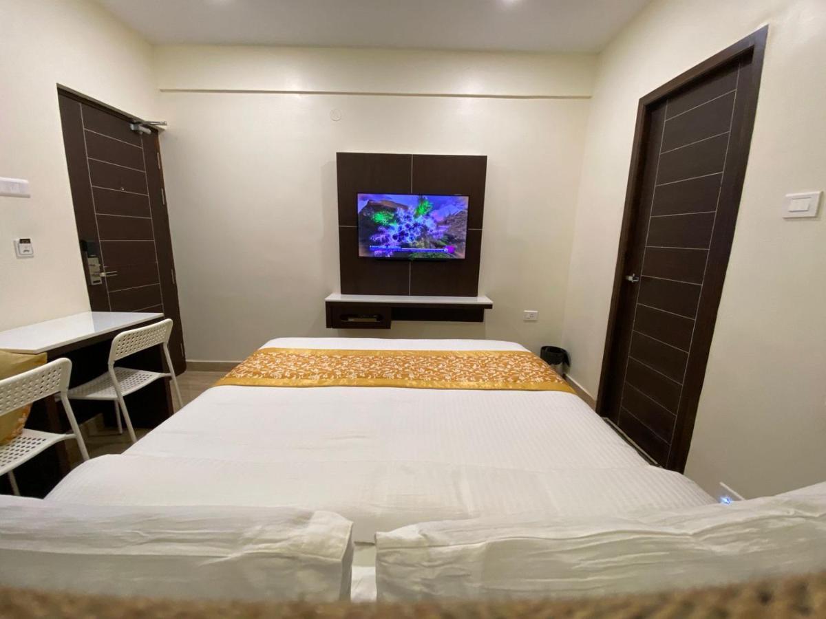 Le Shiv Executive Suite Theni Allinagaram Exterior foto