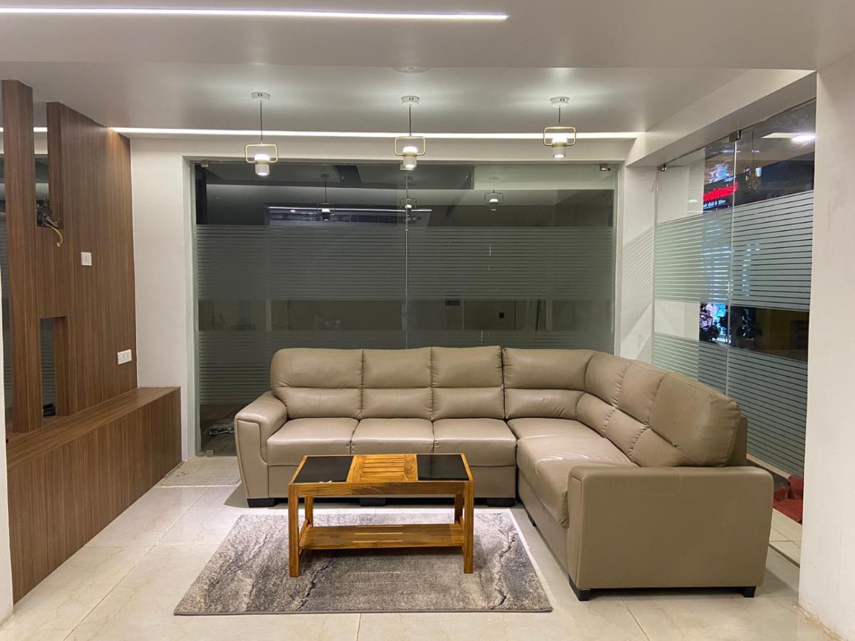 Le Shiv Executive Suite Theni Allinagaram Exterior foto