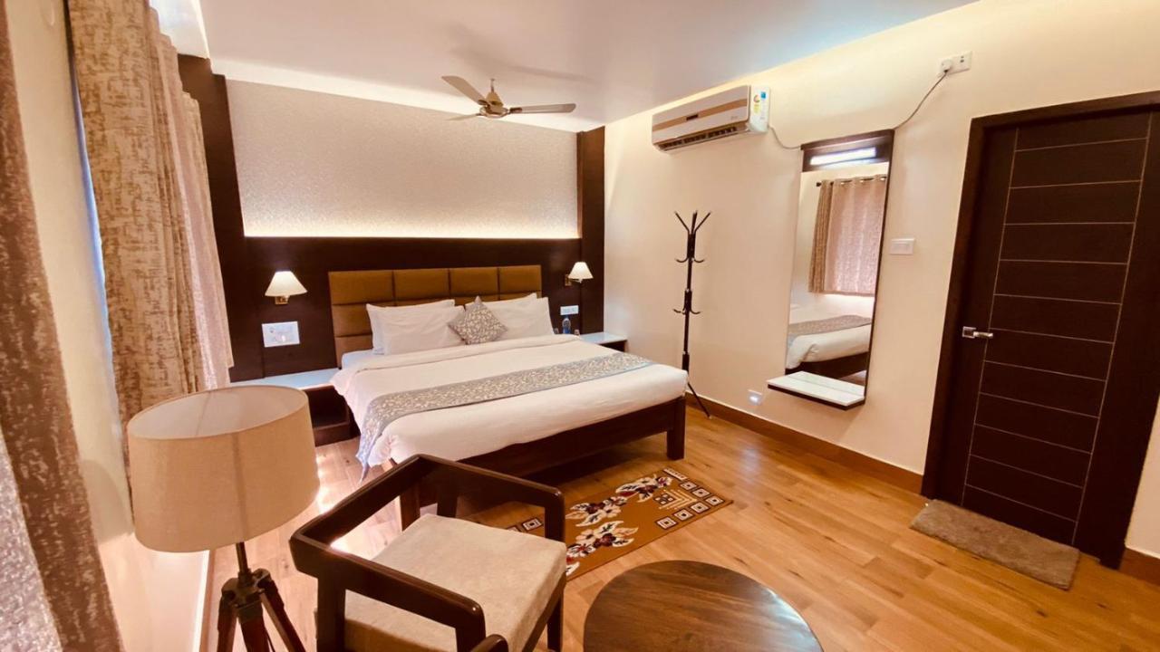 Le Shiv Executive Suite Theni Allinagaram Exterior foto