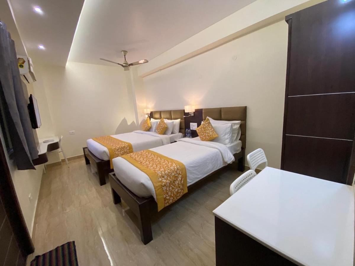 Le Shiv Executive Suite Theni Allinagaram Exterior foto