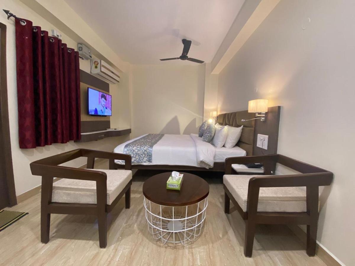 Le Shiv Executive Suite Theni Allinagaram Exterior foto